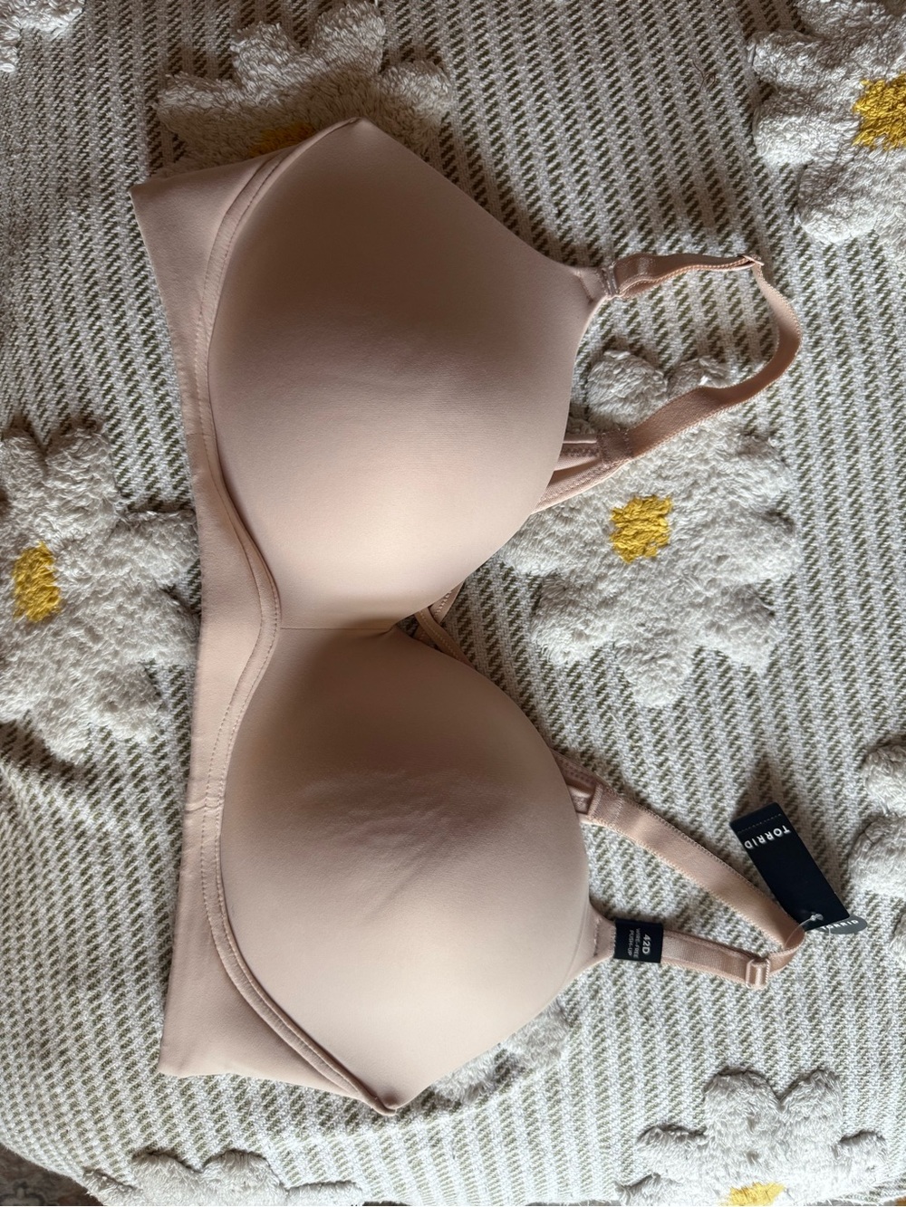 BNWT - Torrid Wire-Free Push-Up Bra Size 42D